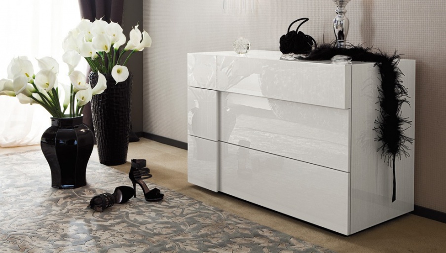 The Domino Dresser,Rossetto Armobil