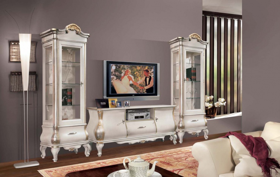 Sofa set in white lacquer with gold Tulipano, Arve Style