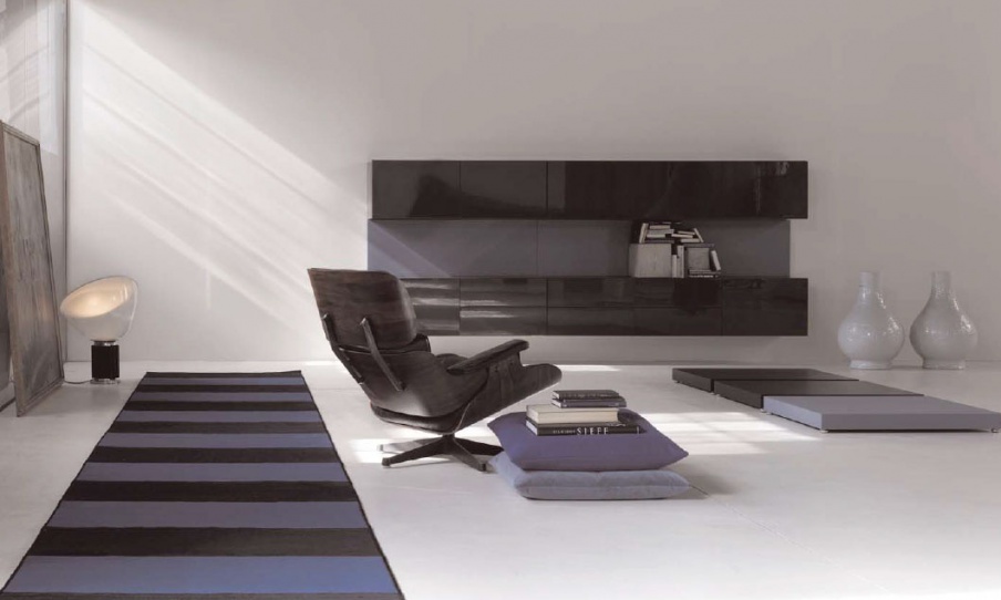 Storage system chassis - features tisettanta furnishings