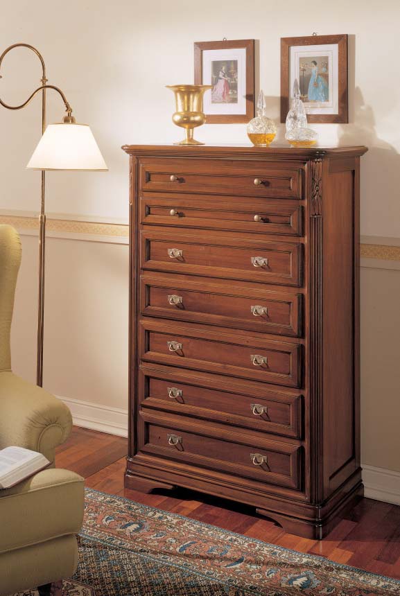 A chest of drawers on legs with 7 drawers Melania, Arve Style
