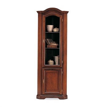 Buffet in classic style, Selva