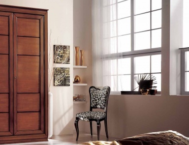 Chair with carved elements in silver Sogni, Arve Style