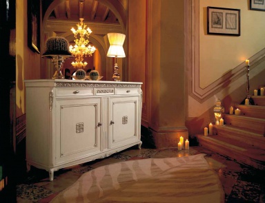 Buffet in white lacquer on carved legs Villa, Arve Style