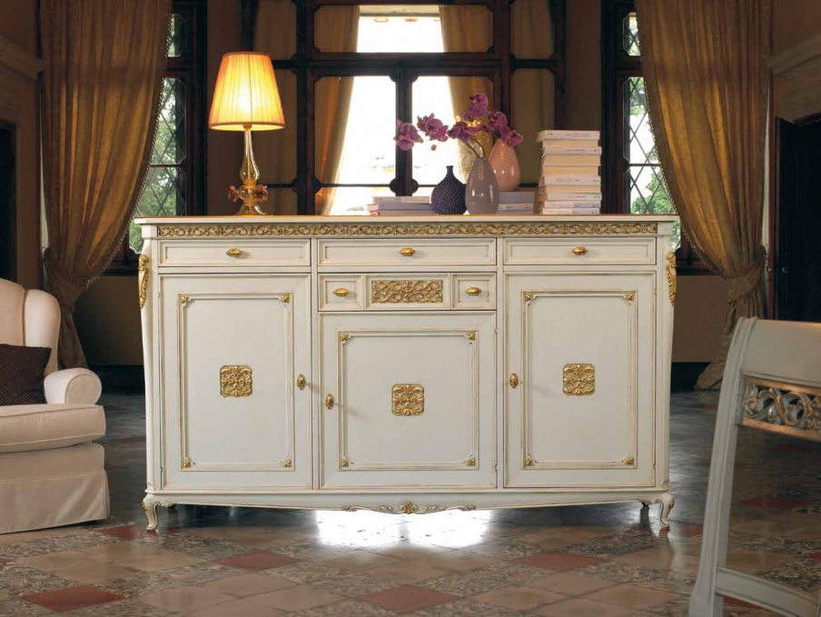 The white sideboard on legs with 3 hinged doors Villa, Arve Style