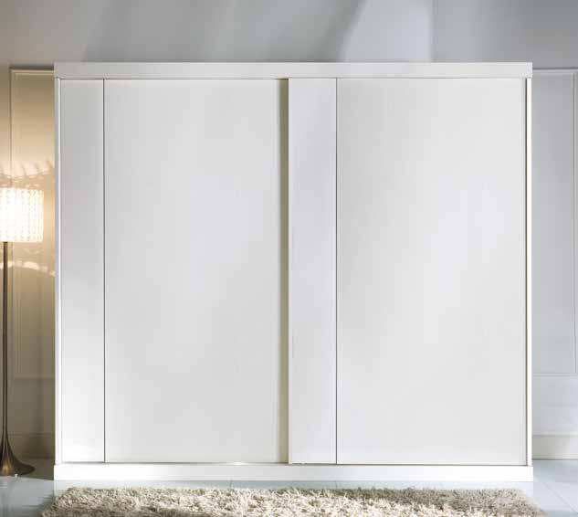 Prima wardrobe of solid wood in white lacquer Classe, Arve Style