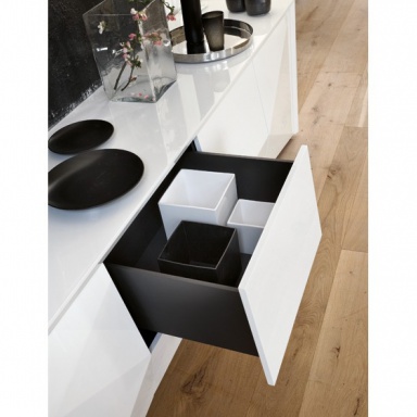 A Snack Bar Sapphire