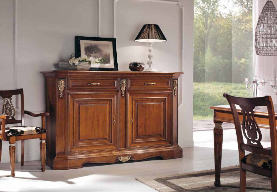Sideboard with 2 hinged doors with carvings in gold Vivre Lux, Arve Style