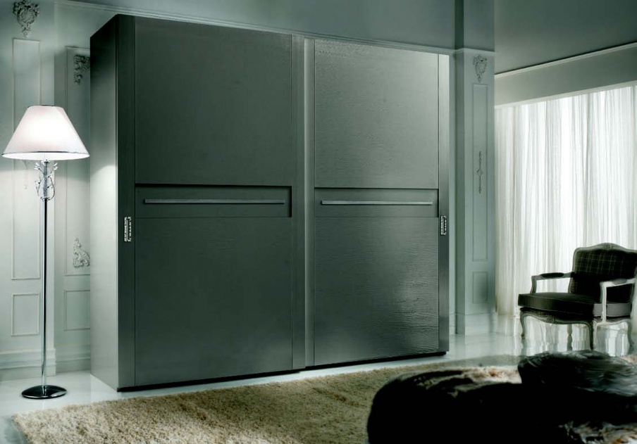 Wardrobe in lacquered veneer Giselle, Arve Style