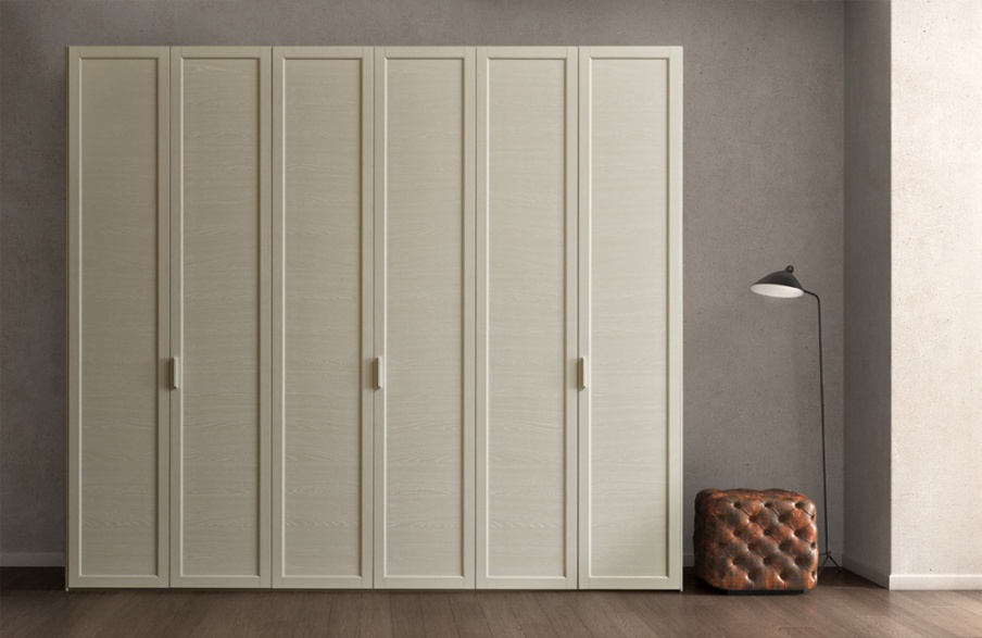 Wardrobe made of natural wood Canone, Cenedese
