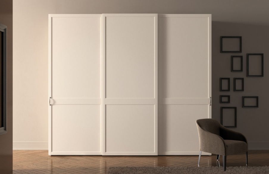 Wardrobe made of natural wood Canone Traverso, Cenedese