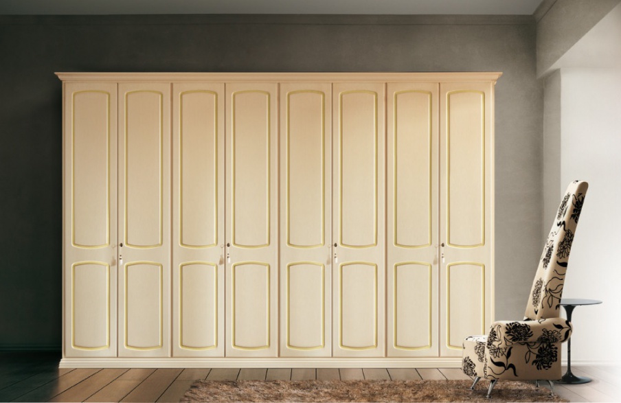 Wardrobe made of natural wood Verona Traverso, Cenedese