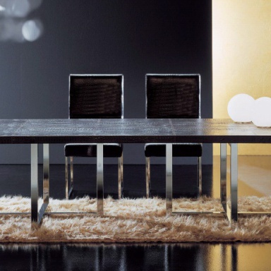 Table Newton, Formerin