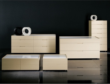 Dresser with glass top Wilma, Lema