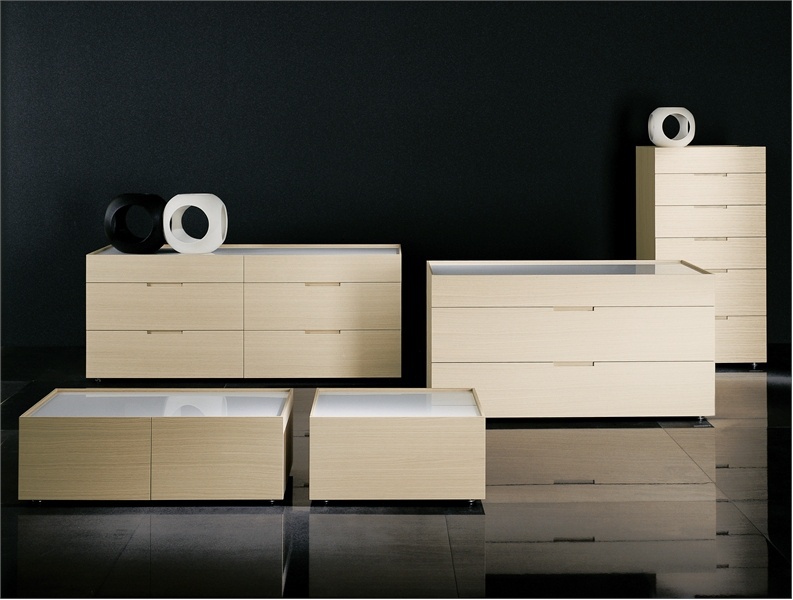 Dresser with glass top Wilma, Lema