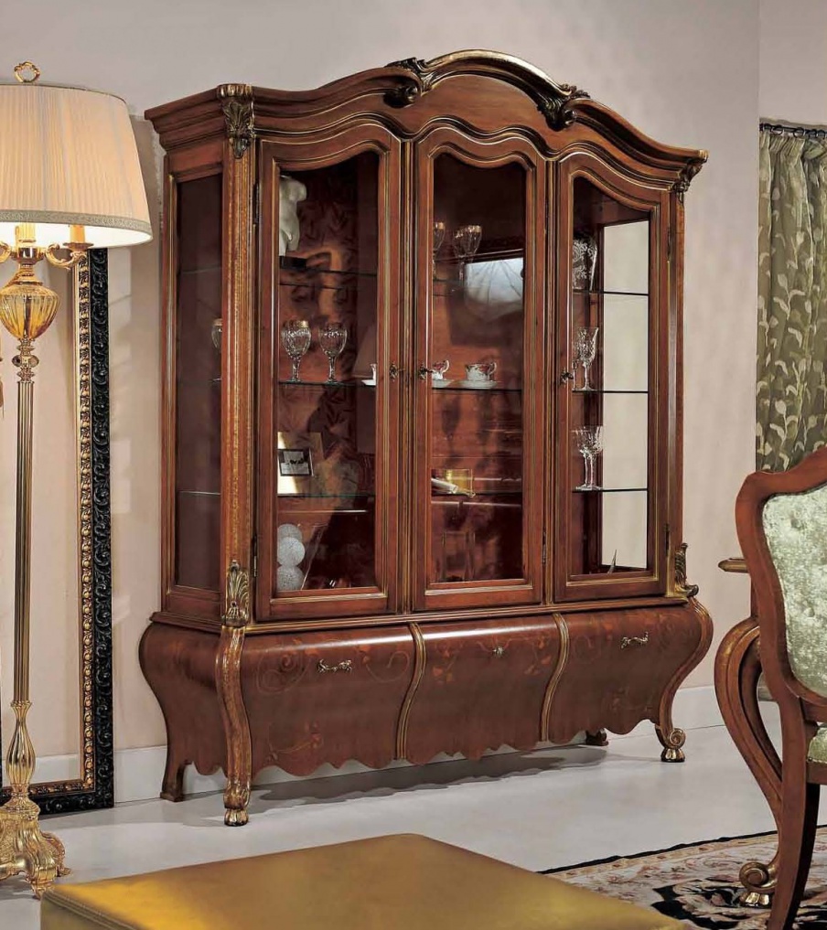 Showcase with decorative pattern, Mirandola Export