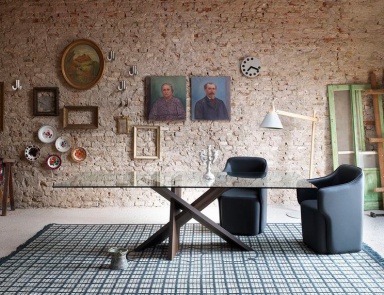 Dining table Tripode, Miniforms