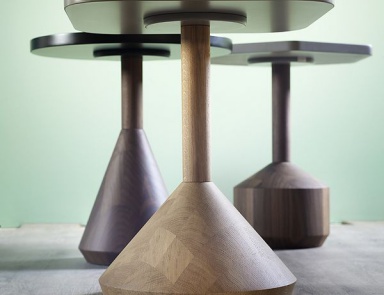 Pezzo coffee table, Miniforms