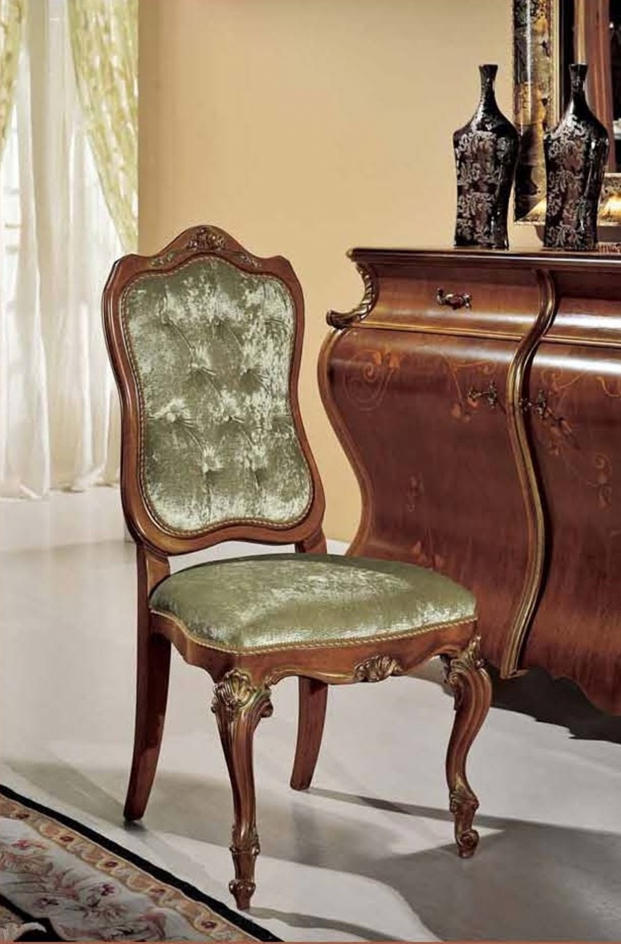 A chair with soft upholstery, Mirandola Export