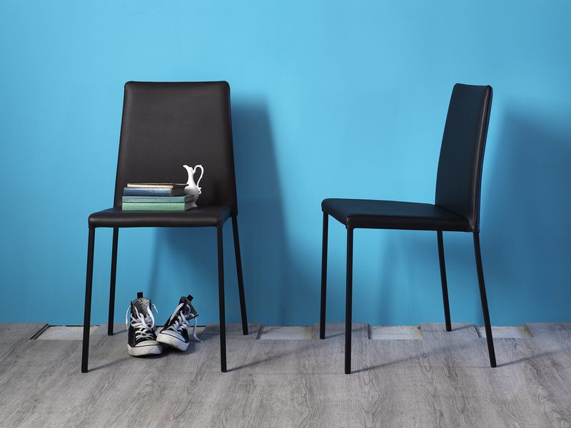 Chair with metal frame Kiuki, Miniforms 