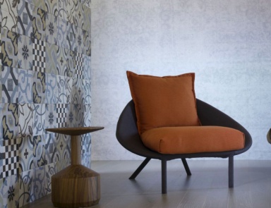 A chair without armrests Lem, Miniforms 