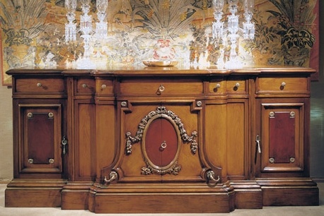 dresser-chest of drawers Credenza