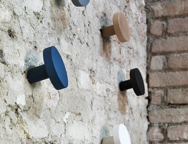 Hanger made of wood Chiodo, Miniforms