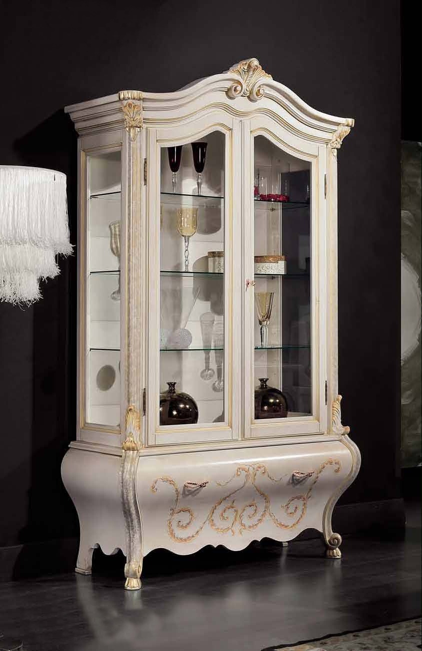 Showcase with decorative pattern, Mirandola Export