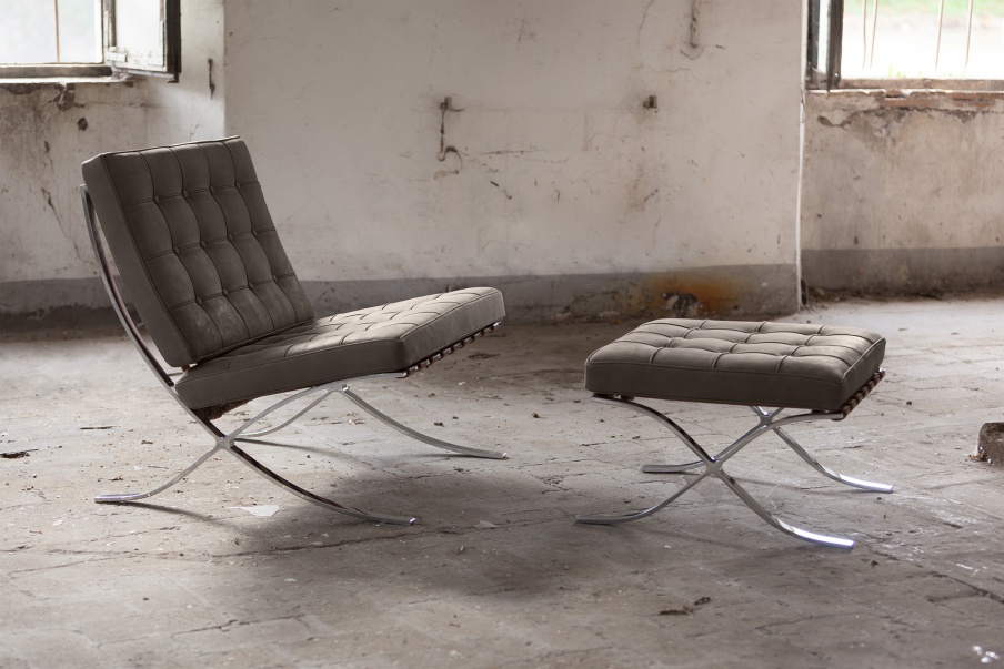 Chair with Ottoman 1332-1334, Domingo Salotti