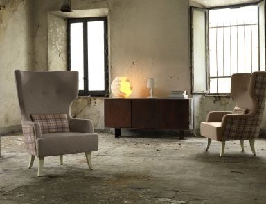 The high-backed chair Donna, Domingo Salotti