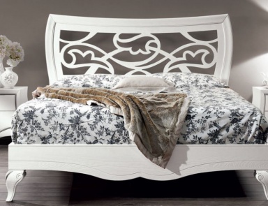 Bed in white lacquer and silver with carved headboard Chantal, Arve Style (glamorous bedroom furniture)