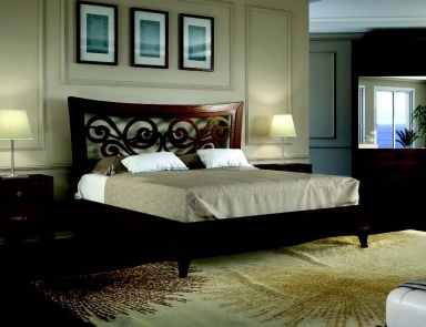 Bed with carved headboard in the porous veneer walnut Chantal, Arve Style