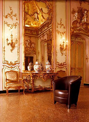 Armchair upholstered in leather Atlantica, Mascheroni