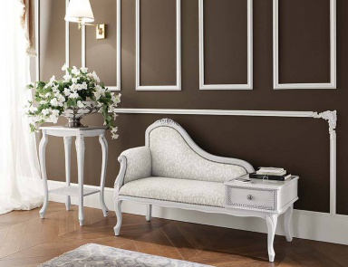 Stand for a vase, Modenese Gastone