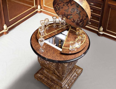 Bar globe with hand-carved Bella Vita Modenese Gastone 