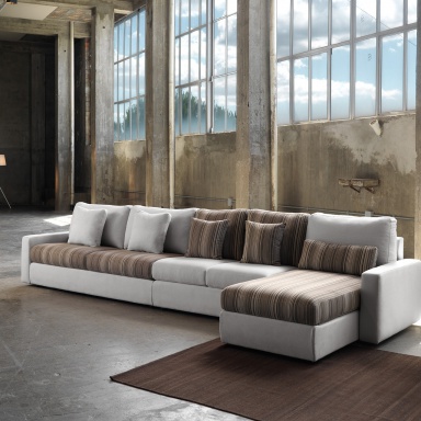 The modular sofa Leslie