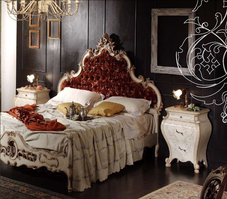 Bed with high carved sglover in upholstery textiles from Persia, Arve Style