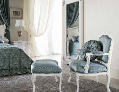 A chair made from solid wood the Bella Vita Modenese Gastone