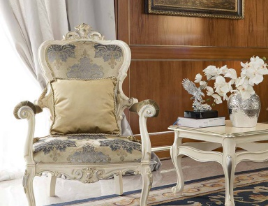 A chair made from solid wood the Bella Vita Modenese Gastone