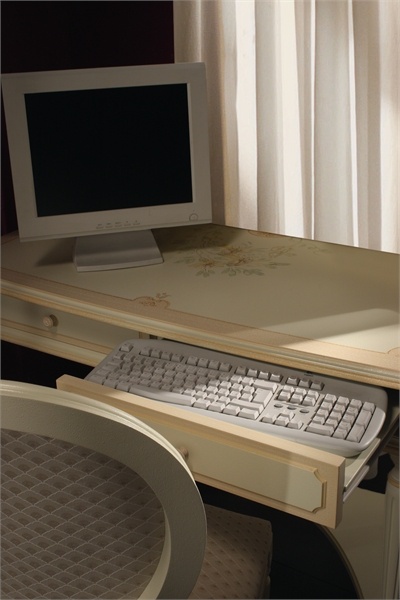 A Desk with drawers, Tania - Pellegatta