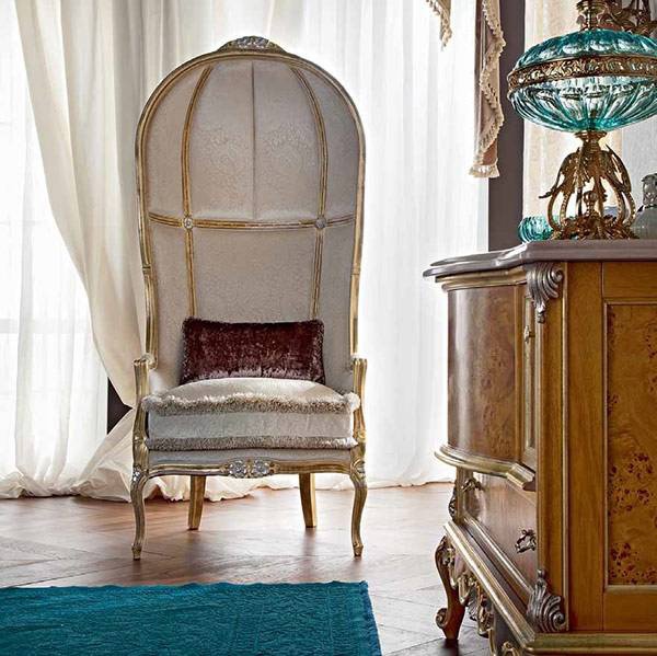 A chair made from solid wood Casanova, Modenese Gastone