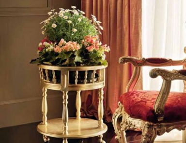 Stand for a vase, Villa Venezia, Modenese Gastone