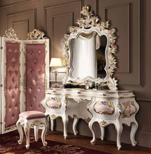 Dressing table, Villa Venezia, Modenese Gastone