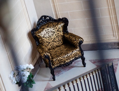 A chair on a frame of solid beech Barokko, Domingo Salotti