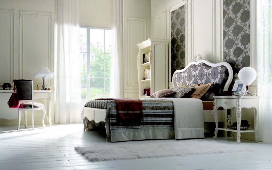 Set for bedroom decoration with oil in white Venere, Arve Style