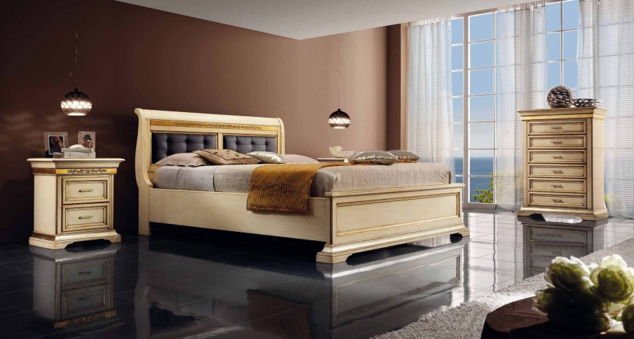 Bedroom (Suite bedroom) with gold trim, Mirandola Export