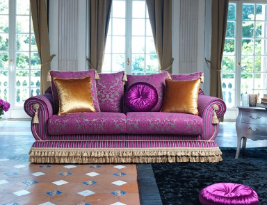 The sofa frame with the hidden Prince, Domingo Salotti