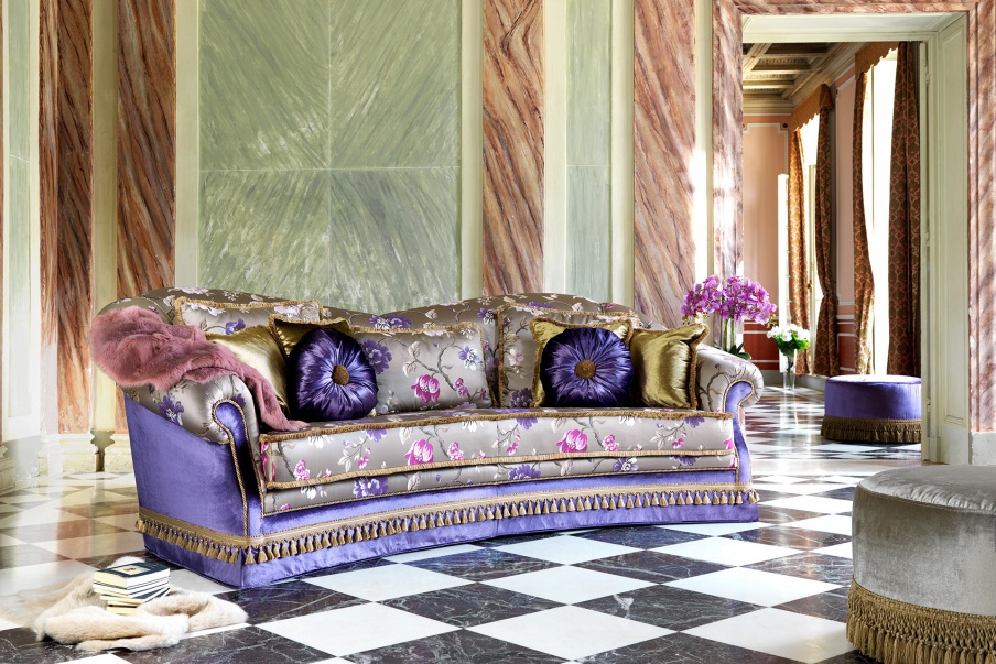 Sofa on a frame of wood Zeryba curvo, Domingo Salotti