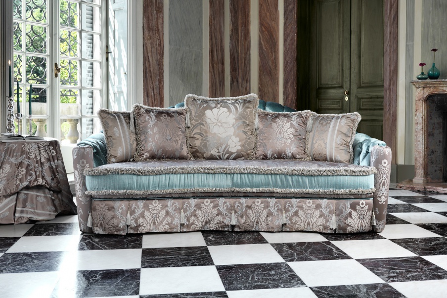 Sofa bed with hidden frame Malvina capitonne, Domingo Salotti