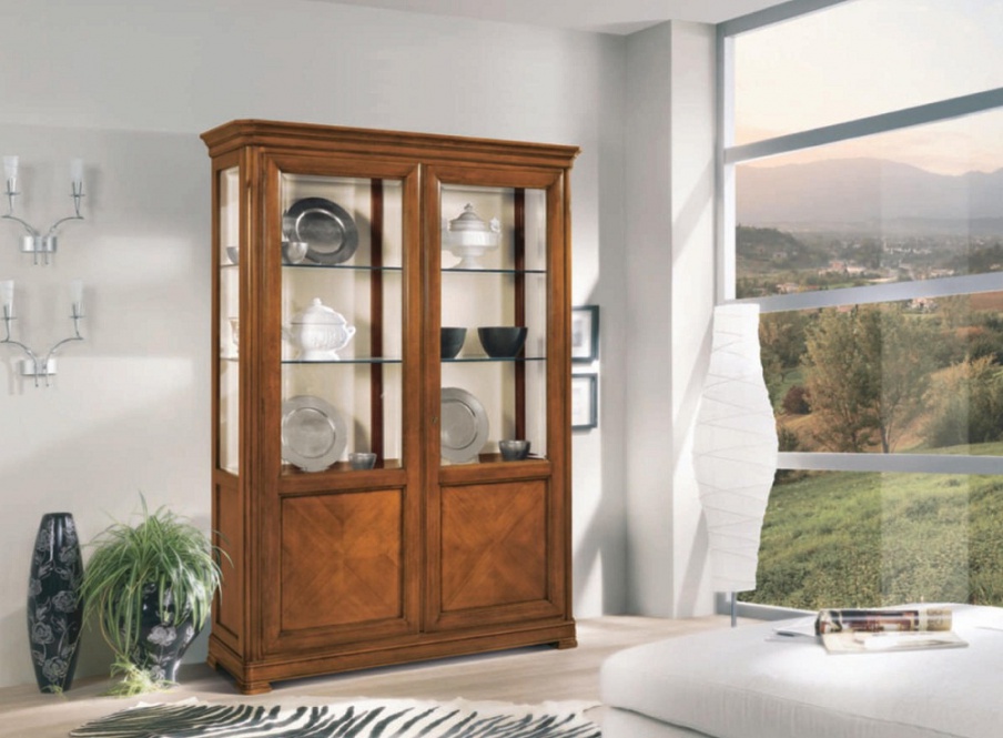 Showcase with 2 hinged doors Capri, Arve Style