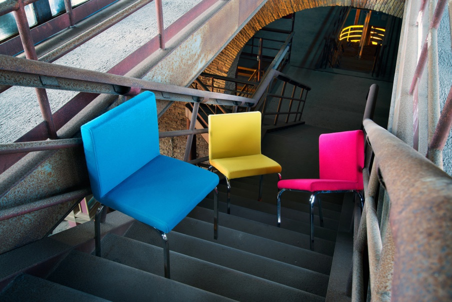 Padded chair Bert, Domingo Salotti